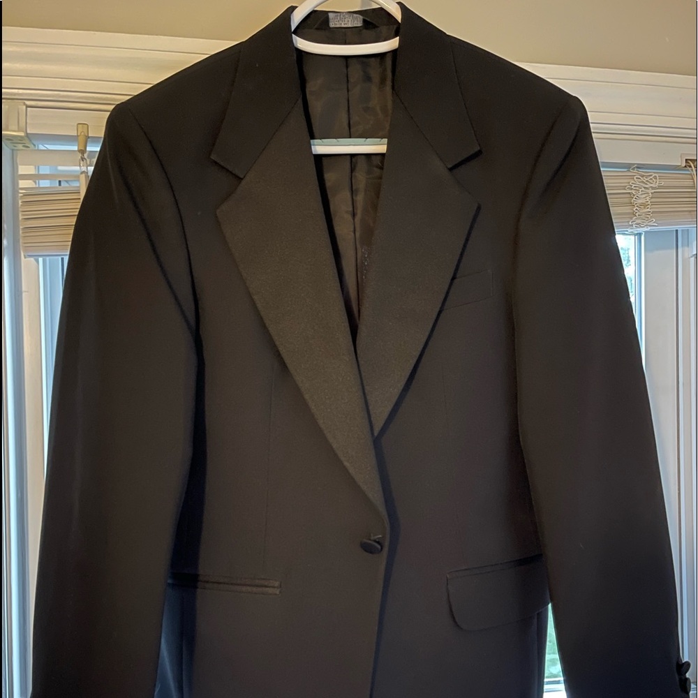 Formalwear International Men’s Suit Jacket